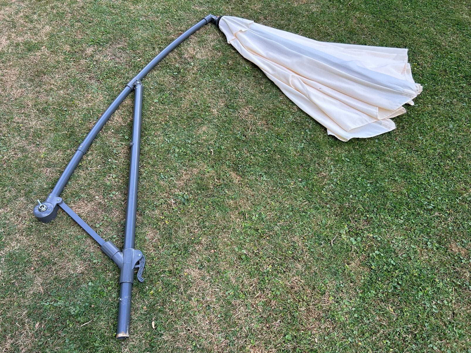Zweefparasol draaimechanisme werkt niet. Zwengel afgebroken., Tuin en Terras, Ophalen, Gebruikt, Zweefparasol