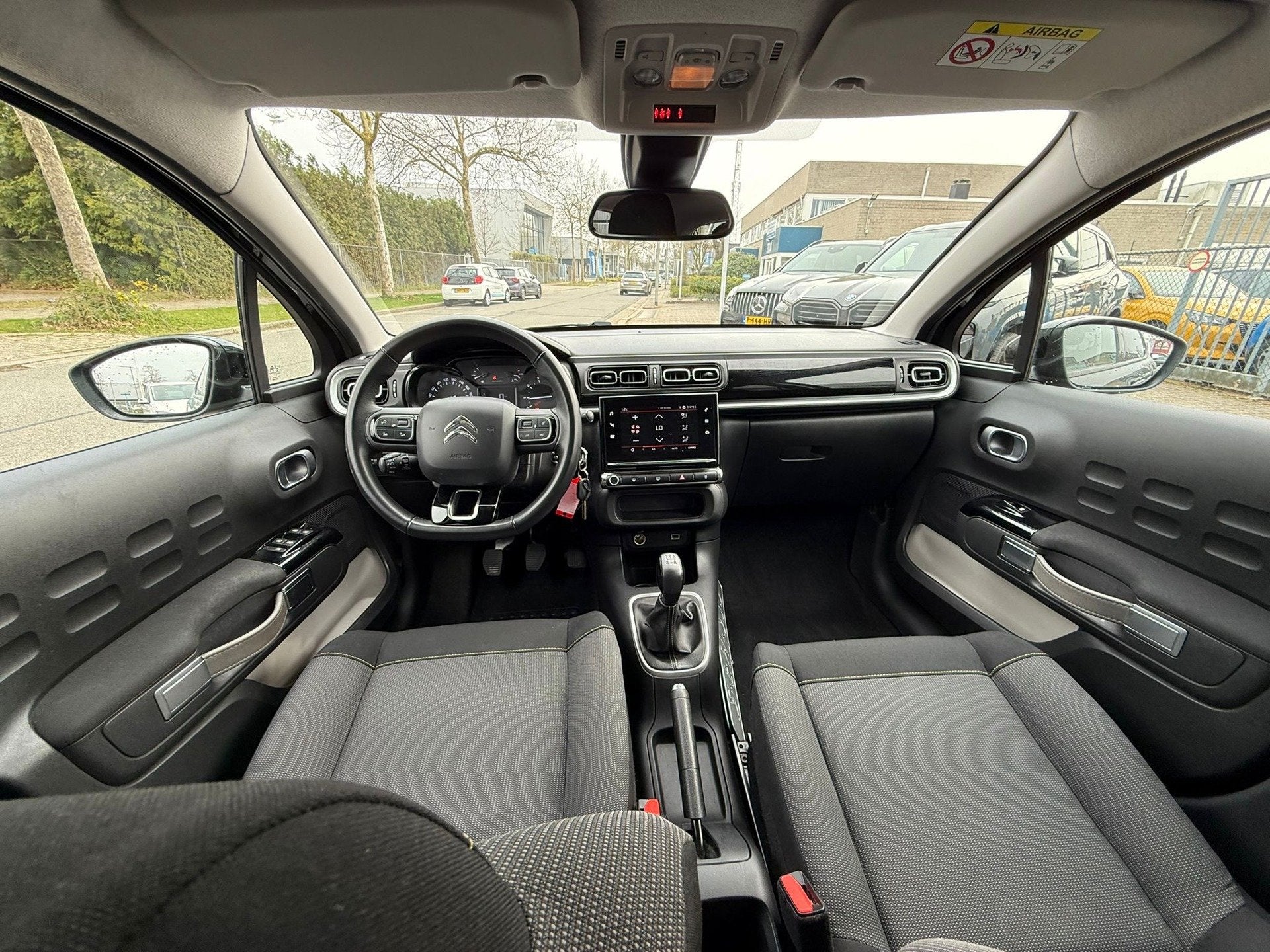 Citroen C3 1.2 PureTech Feel, Facelift, Navi Dealer auto, Auto's, Voorwielaandrijving, 83 pk, Gebruikt, 1199 cc