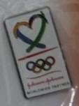 Johnson & Johnson Olympische Spelen Beijing 2008 pin NW, Overige materialen, Wit, Minder dan 4 cm, Nieuw