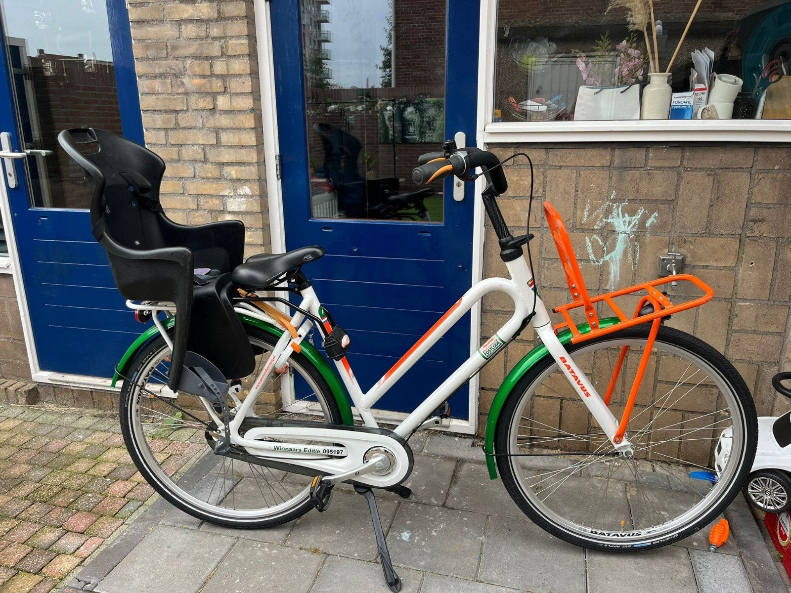 Batavus fiets met voorrek en kinderzitje, Fietsen en Brommers, Fietsen | Dames | Damesfietsen, Ophalen, Gebruikt, Velgrem, Batavus