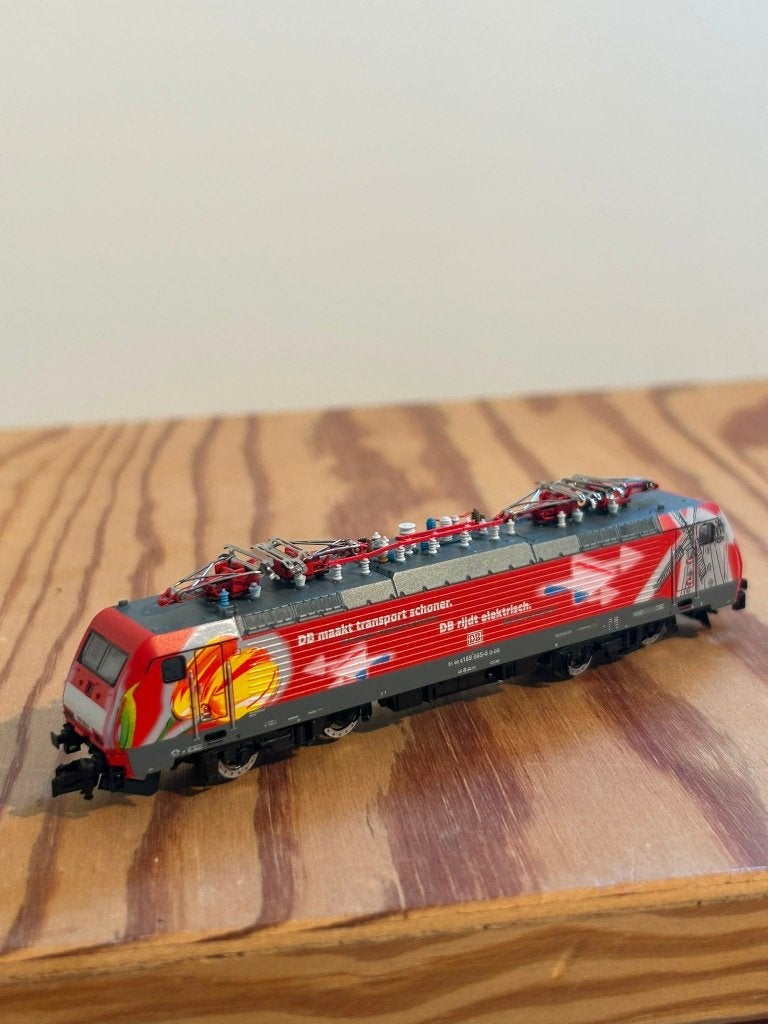 N-spoor Tulpen Loc Minitrix 12355, Hobby en Vrije tijd, Modeltreinen | N-Spoor, Overige merken, Ophalen of Verzenden, Gelijkstroom