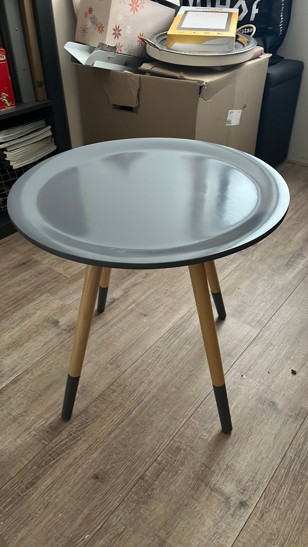 Bijzettafel van Zuiver, 45 tot 60 cm, Minder dan 55 cm, Gebruikt, Rond