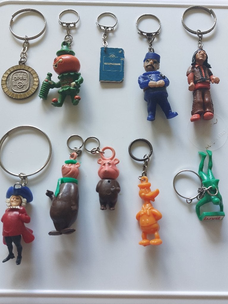 Retro jaren '60  ,  27 sleutelhangers, zie omschrijving, Ophalen of Verzenden, Overige typen