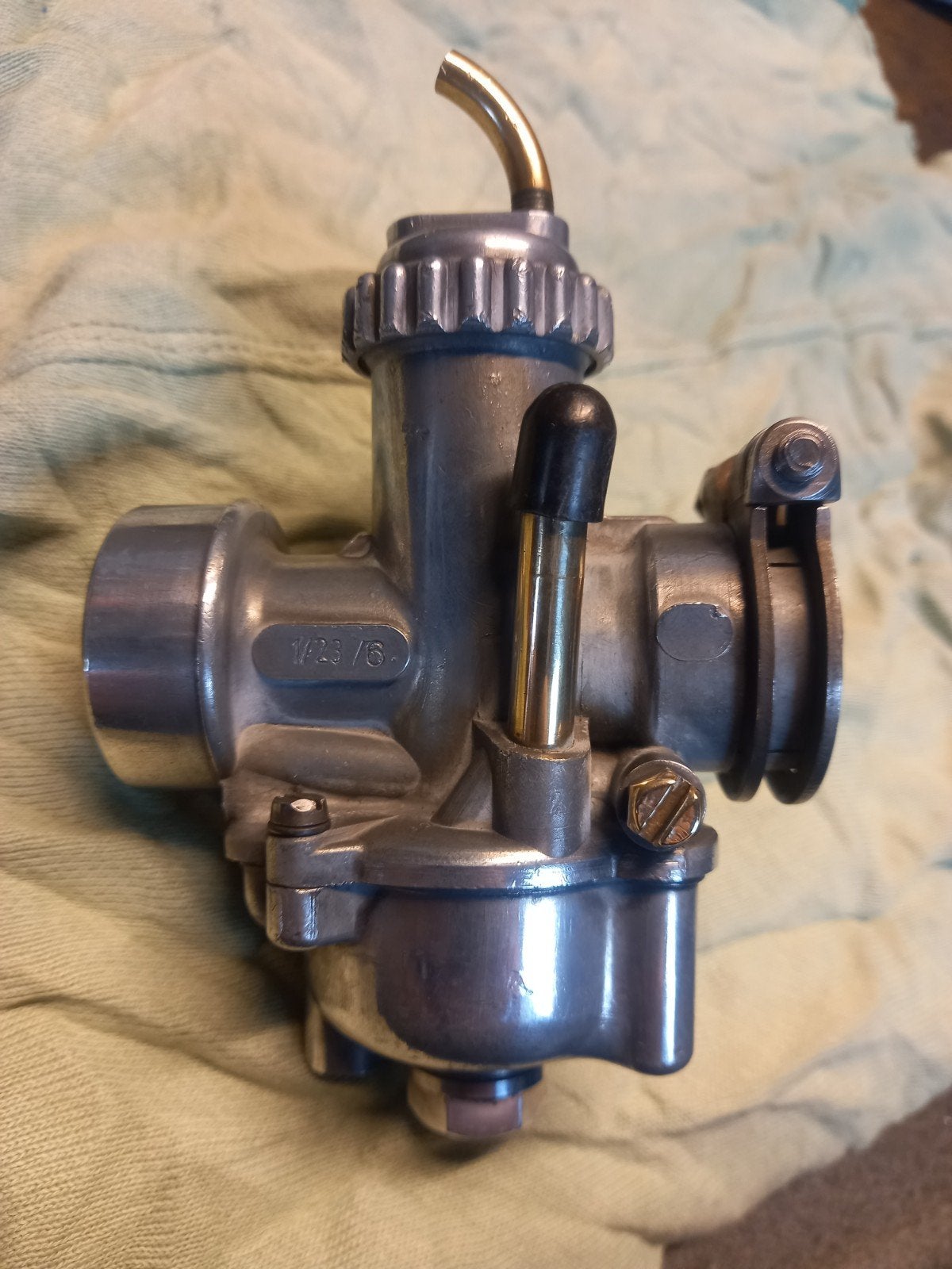 Bing carberateur 23mm zeer netjes., Motoren, Ophalen of Verzenden