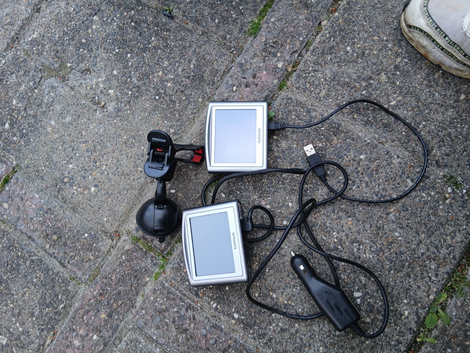 2 x. tomtom navigatie, Ophalen