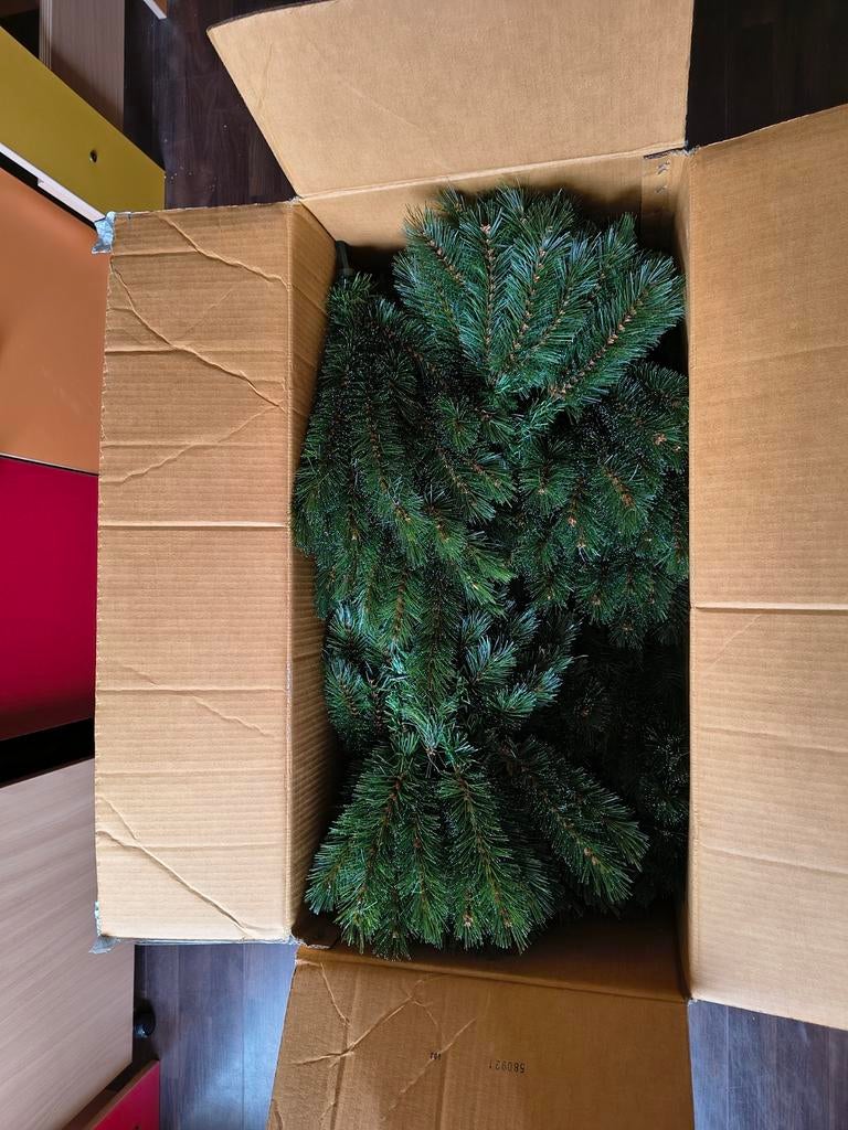 Triumph Tree Forest Frosted kerstboom 185cm hoog, Ophalen, Zo goed als nieuw, Minder dan 40 cm, 50 cm of meer