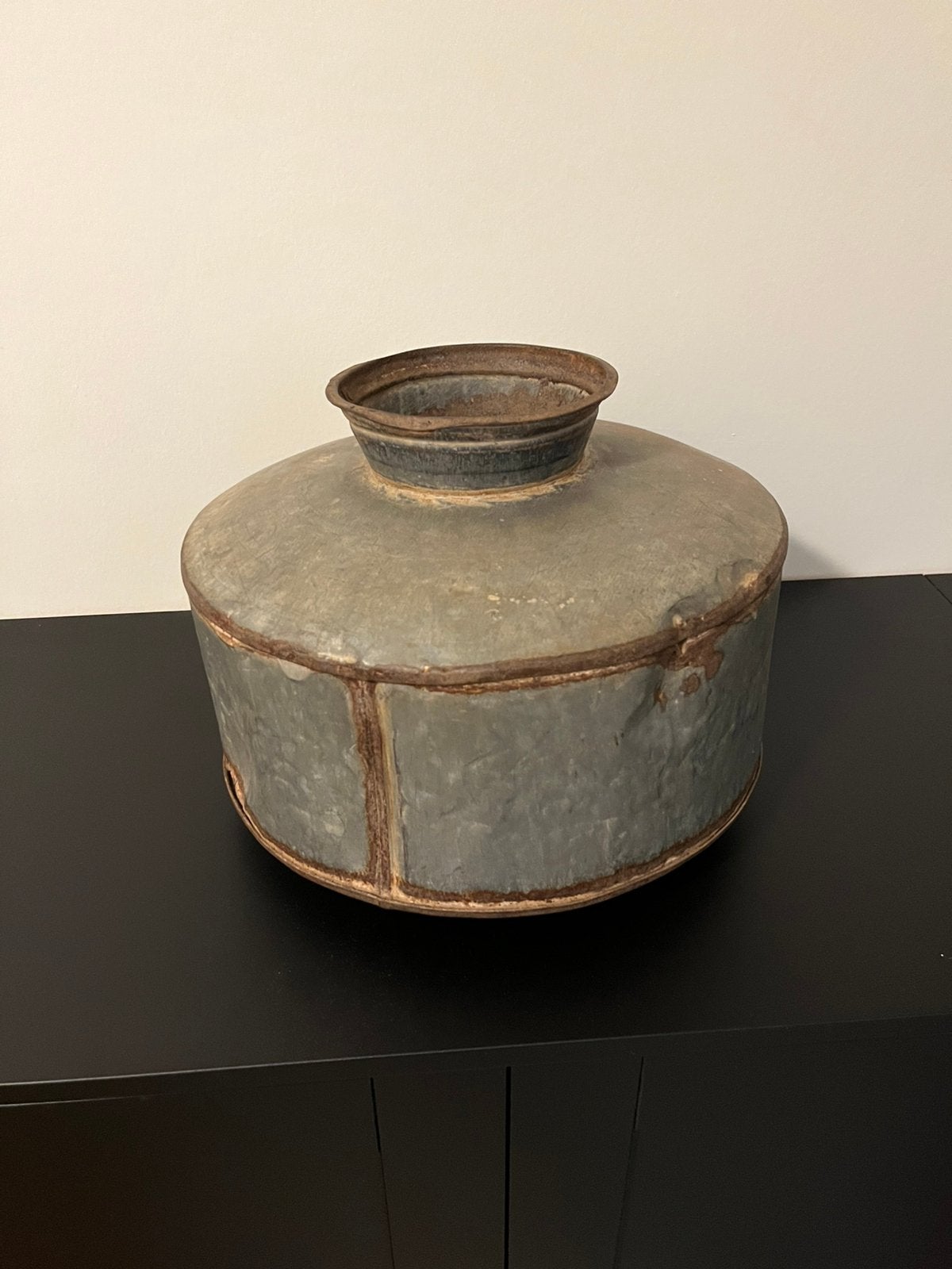 Mooie robuste metalen kruik, 30 cm, Ophalen of Verzenden, Zo goed als nieuw, Metaal