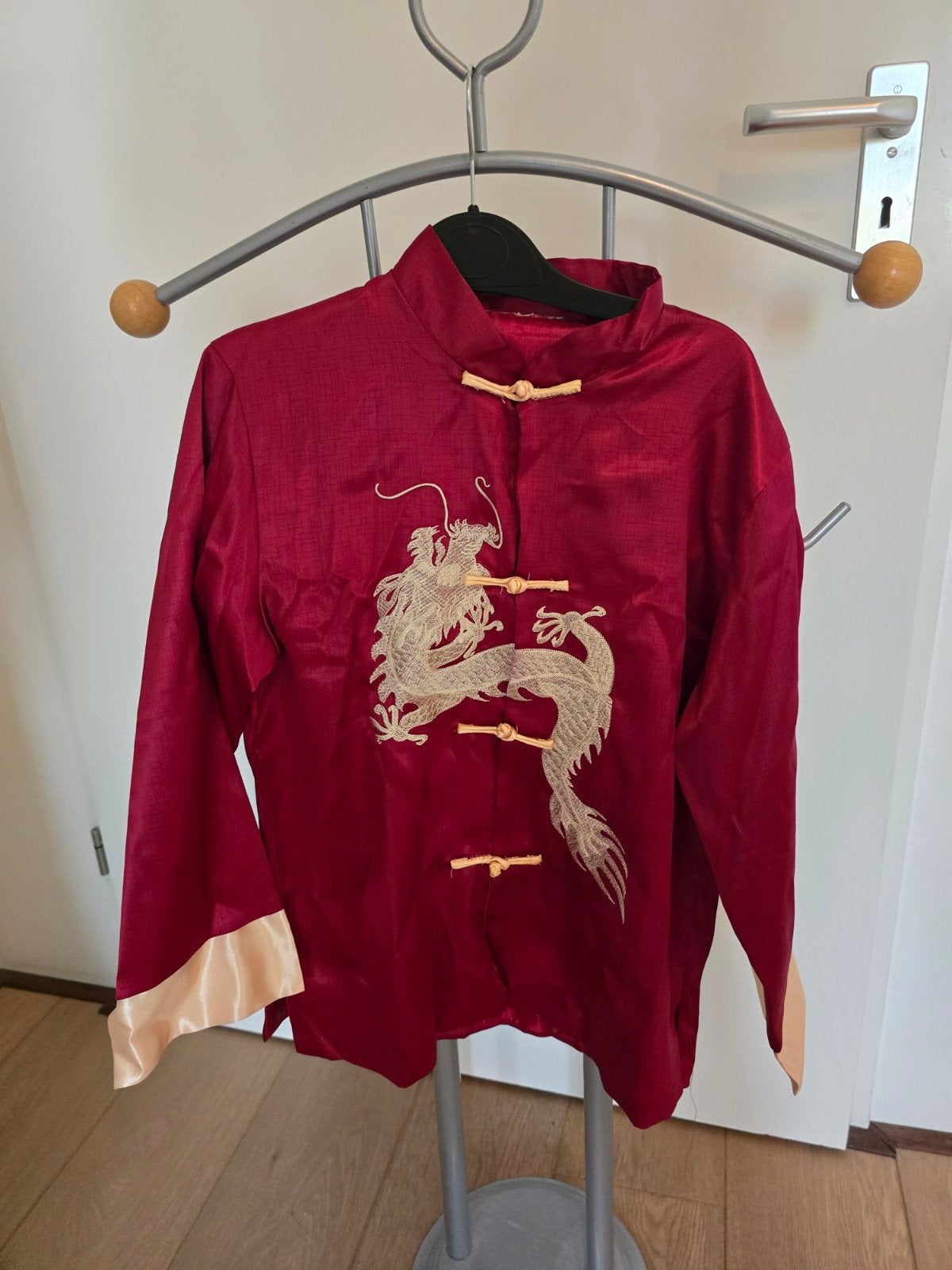 Chinees kostuum rood met draak maat 11-14 jaar, nieuw, Kleding | Heren, Ophalen of Verzenden, Nieuw, Overige maten, Kleding