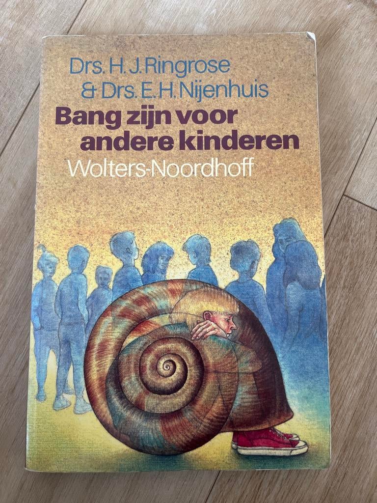 Bang zijn voor andere kinderen - H.J. Ringrose, Ophalen of Verzenden, Gelezen