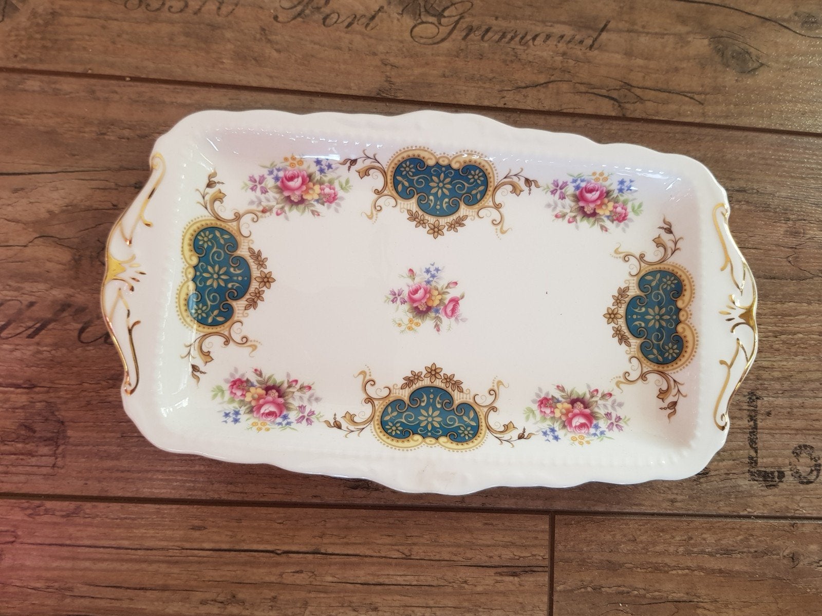 serveerschaal cake schaal royal albert bone chine england, Antiek en Kunst, Antiek | Servies los, Ophalen of Verzenden