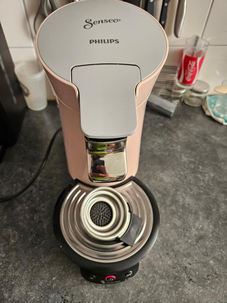 Philips Senseo roze voorzien van 2 padhouders igst, Witgoed en Apparatuur, Koffiezetapparaten, Ophalen of Verzenden, Zo goed als nieuw