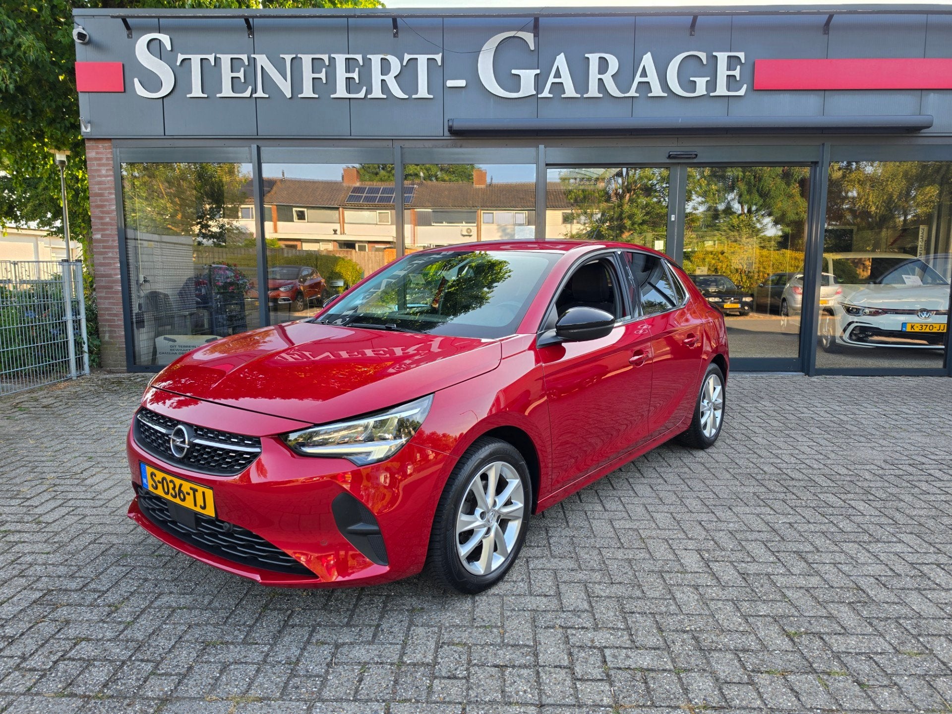Opel CORSA 1.2 Elegance, Voorwielaandrijving, Euro 6, 1199 cc, Handgeschakeld