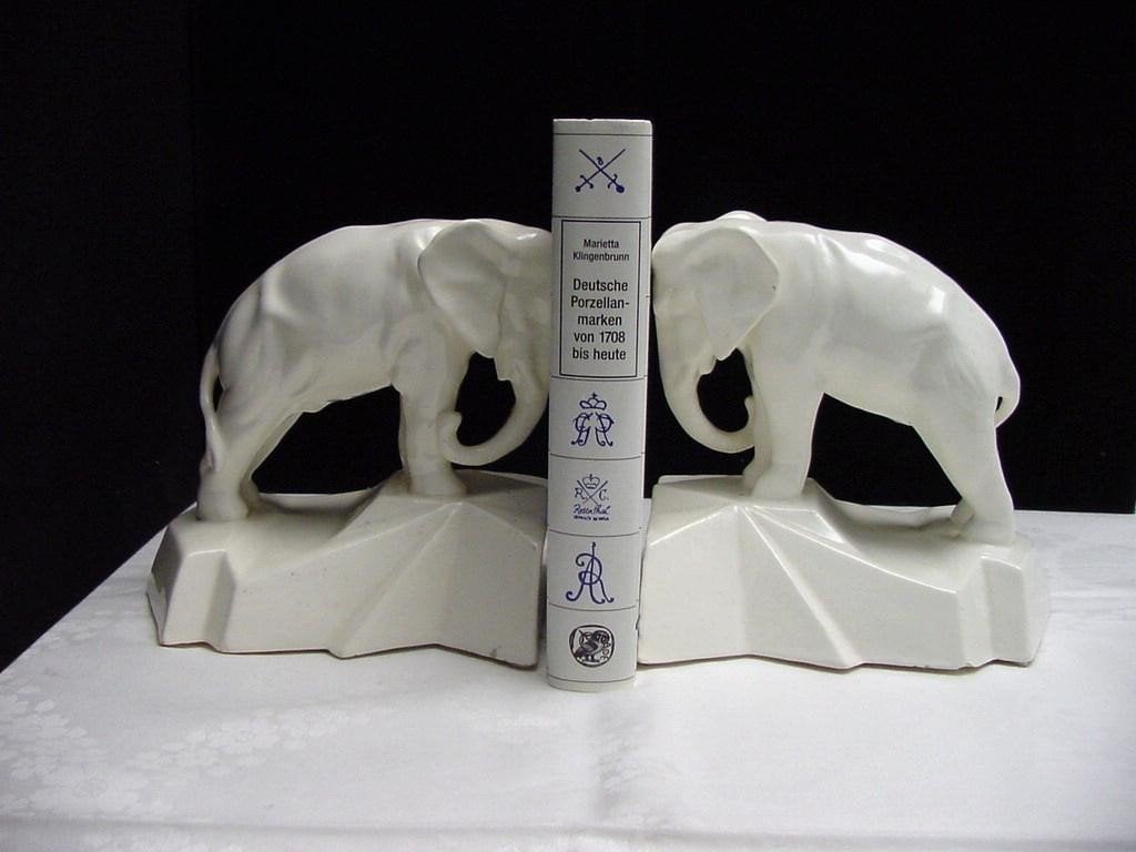 Royal Dux boekenseunen olifant, Ophalen of Verzenden