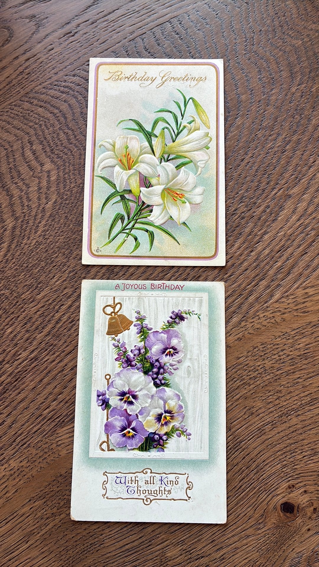 2 mooie reliefkaarten. Bloemen. Viool en lelie. 1911, Ophalen of Verzenden, Voor 1920, Overige thema's