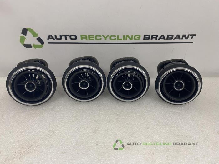 Luchtrooster Dashboard van een Audi A3, Gebruikt, -, -, Ophalen of Verzenden