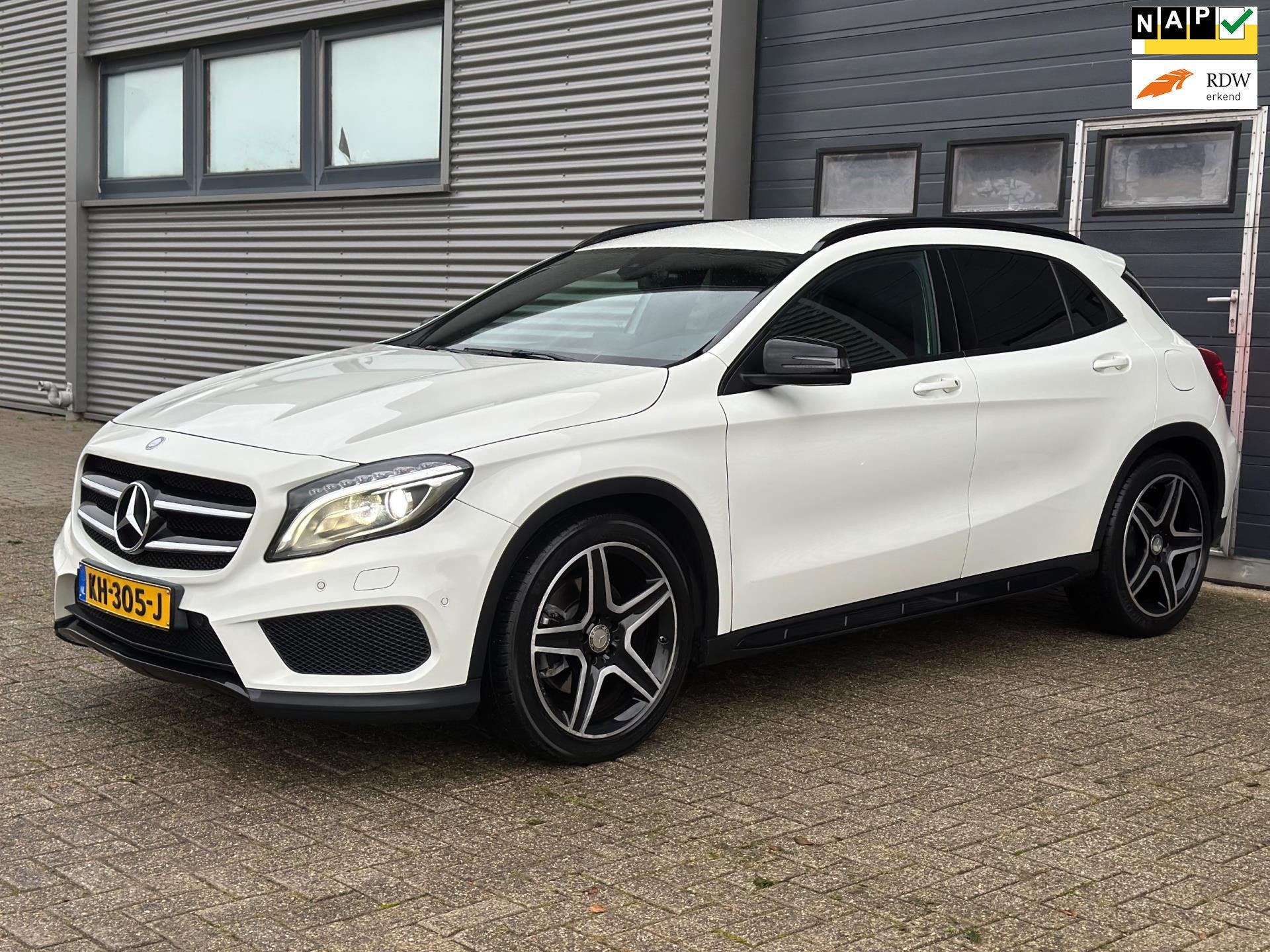 Mercedes-Benz GLA-klasse 250 AMG - ZEER NETTE STAAT - DEALER, Auto's, Dealer onderhouden, 730 kg, Gebruikt, Euro 6