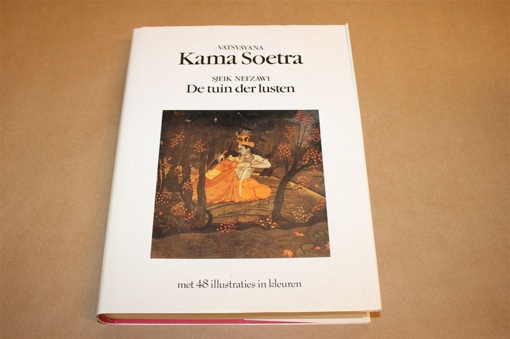 Kama Soetra — Liefde & Seksualiteit Met Kleurenplaten 1984, Ophalen of Verzenden, Gelezen, Overige onderwerpen, Achtergrond en Informatie