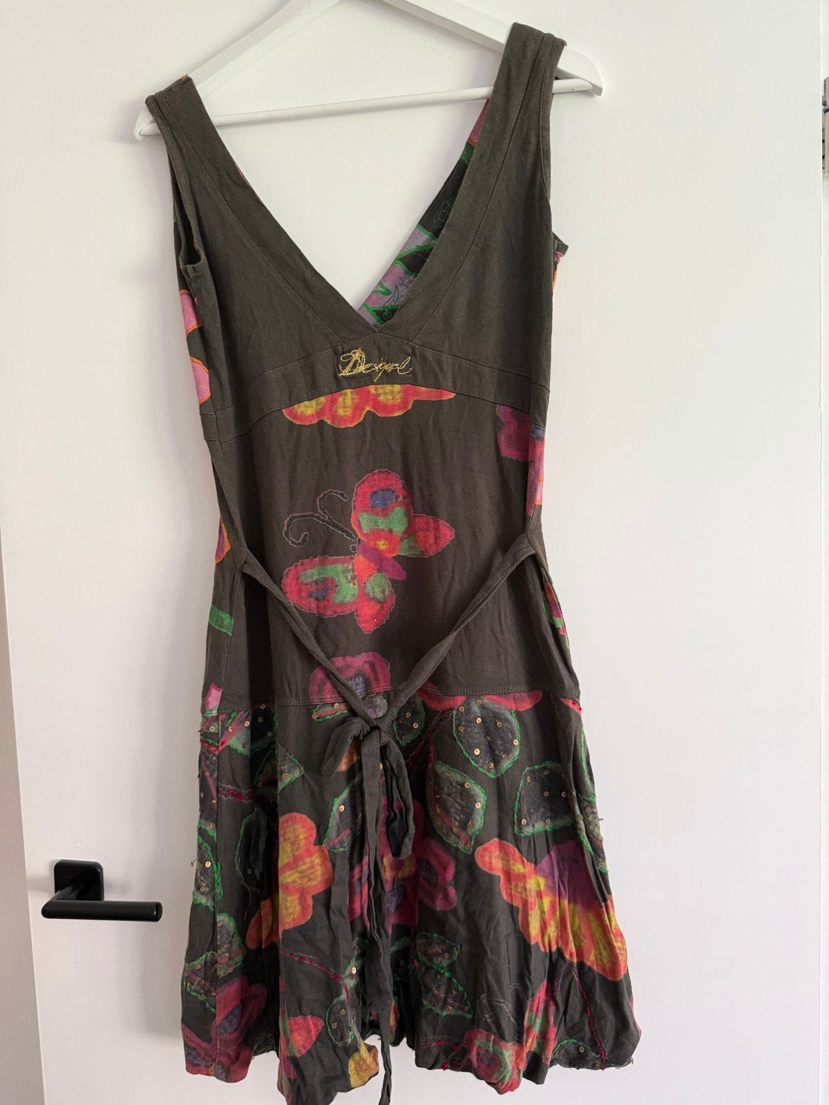 Desigual jurken maat M x2, Kleding | Dames, Meerkleurig, Knielengte, Gedragen, Ophalen