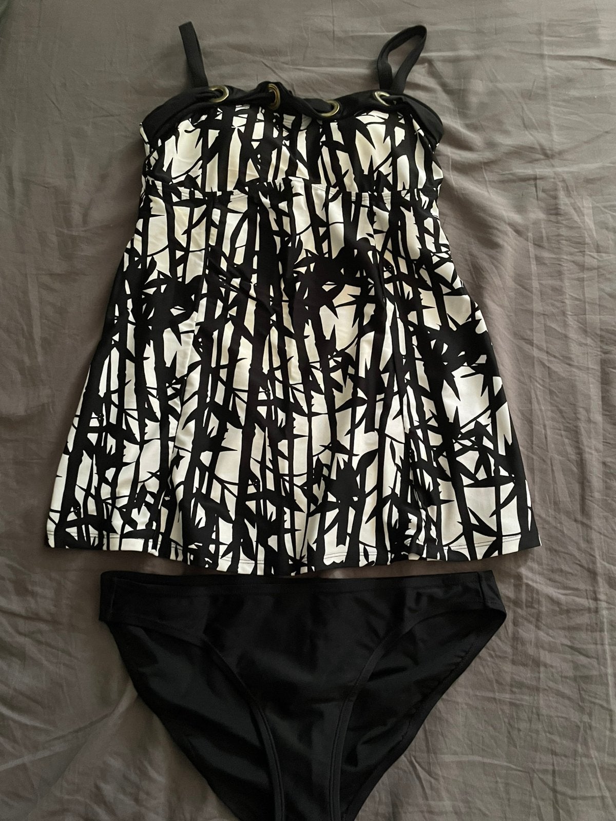 Tankini maat 40., Kleding | Dames, Badmode en Zwemkleding, Ophalen of Verzenden, Zo goed als nieuw, Zwart