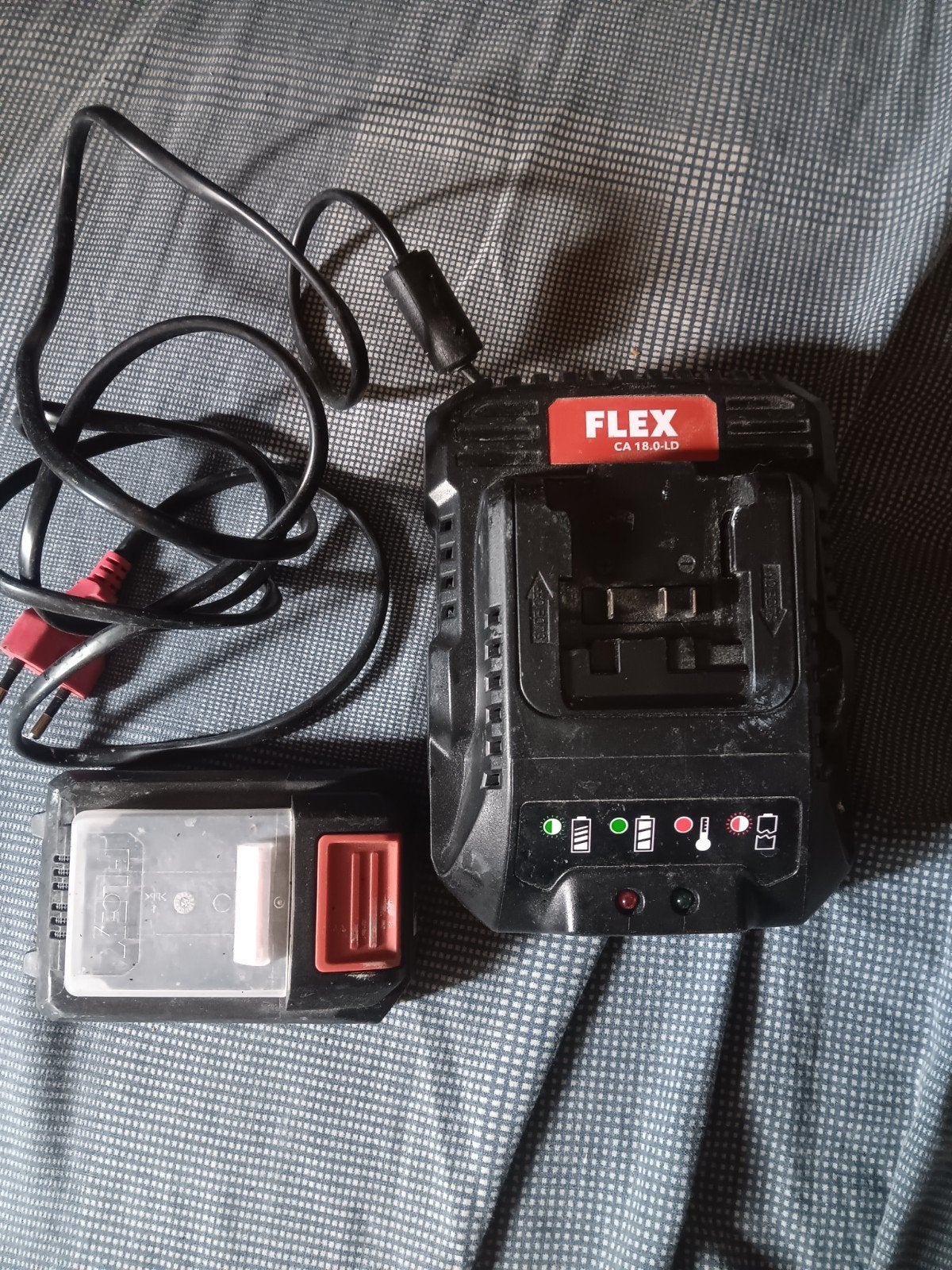 FLEX Acculader CA 18.0-LD met 18V 2.5Ah Accu, Ophalen of Verzenden, Gebruikt, Overige typen