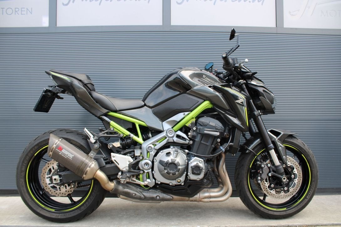 Kawasaki Z 900 ABS (2017) *Akrapovic*, 4 cilinders, Motorrijbewijs A, 948 cc, Bedrijf