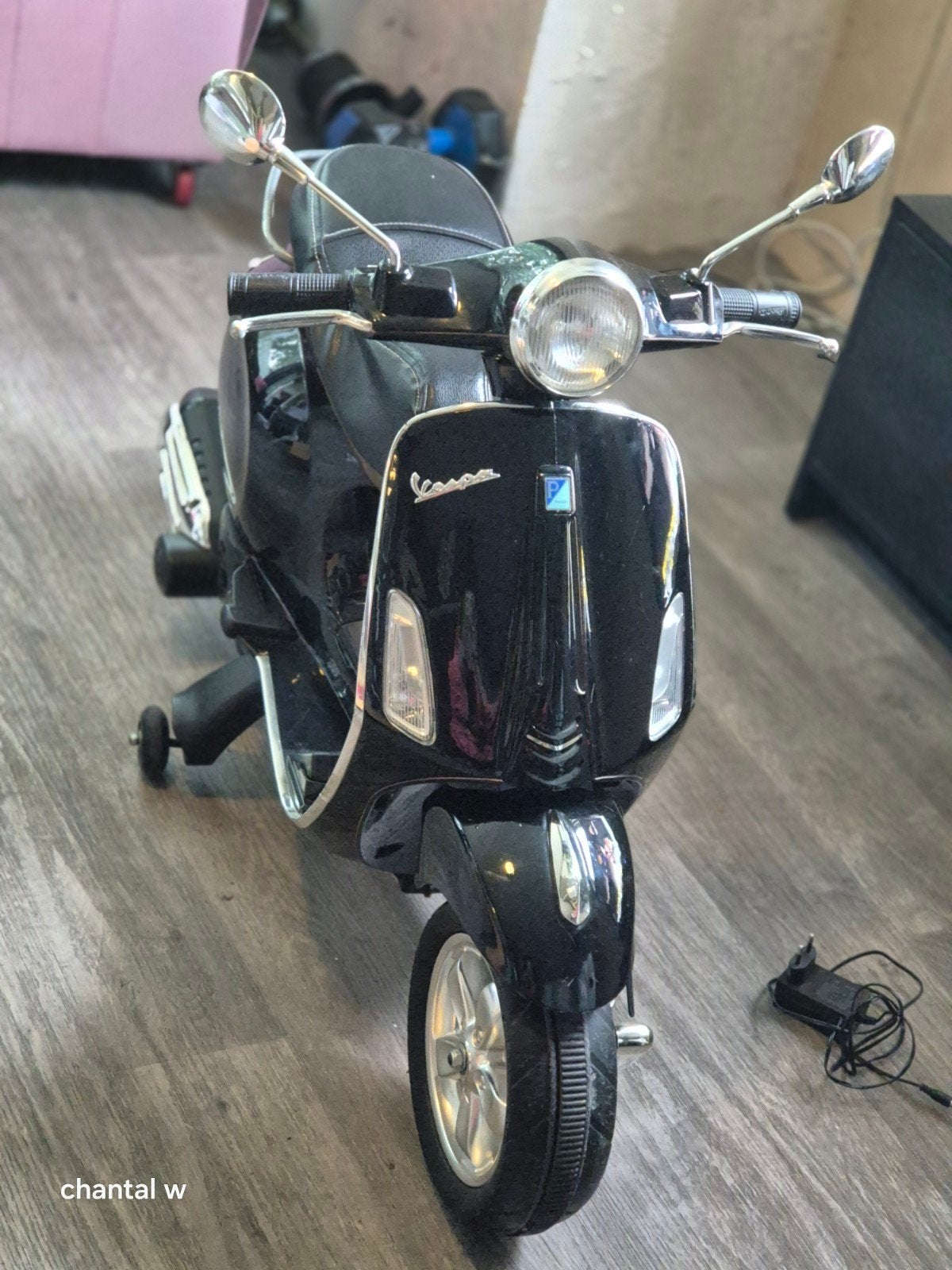 mooie elektrische vespa, Ophalen, Gebruikt
