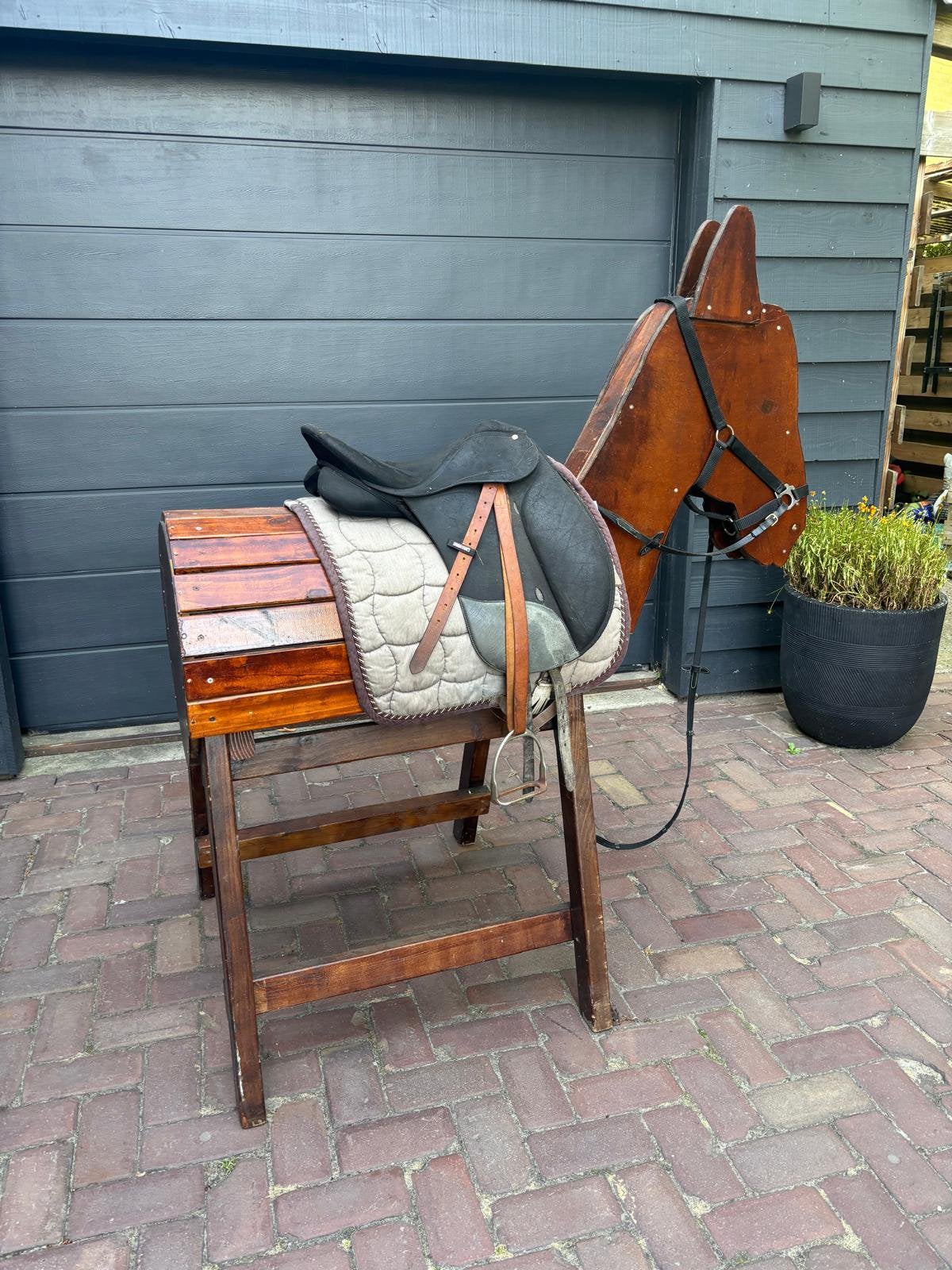 Groot houtenpaard, Ophalen, Gebruikt, Rij- of Hobbelspeelgoed