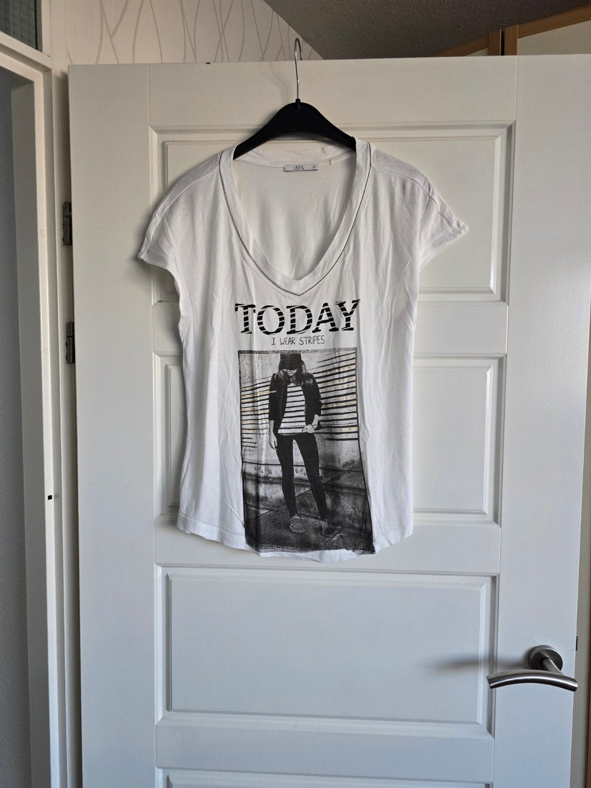 Te koop zwart/witte dames t-shirt merk EDC maat M, Maat 38/40 (M), Wit, Ophalen of Verzenden, Zo goed als nieuw