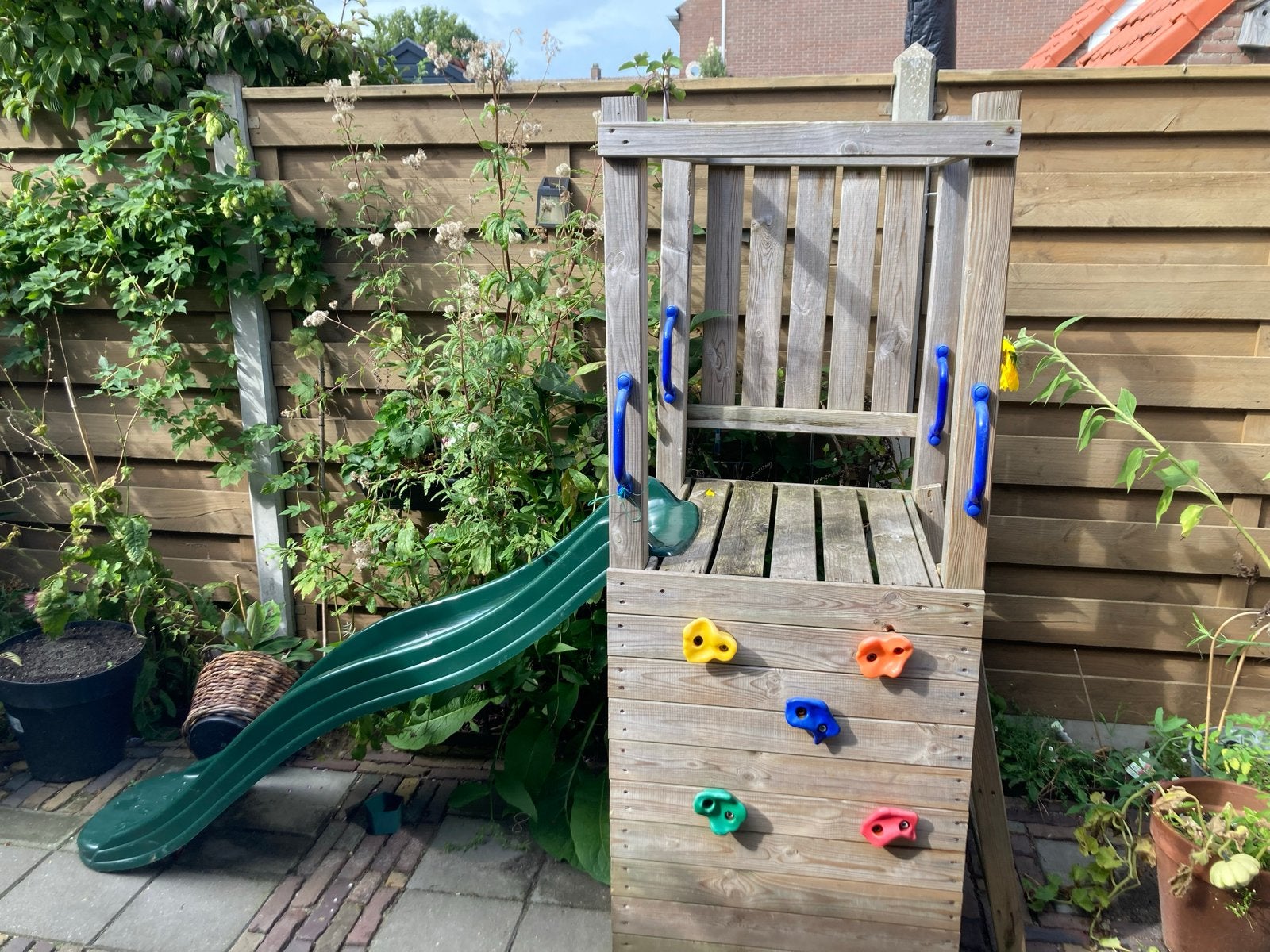 Houten speeltoestel met glijbaan en klimwand, Ophalen, Gebruikt, Glijbaan