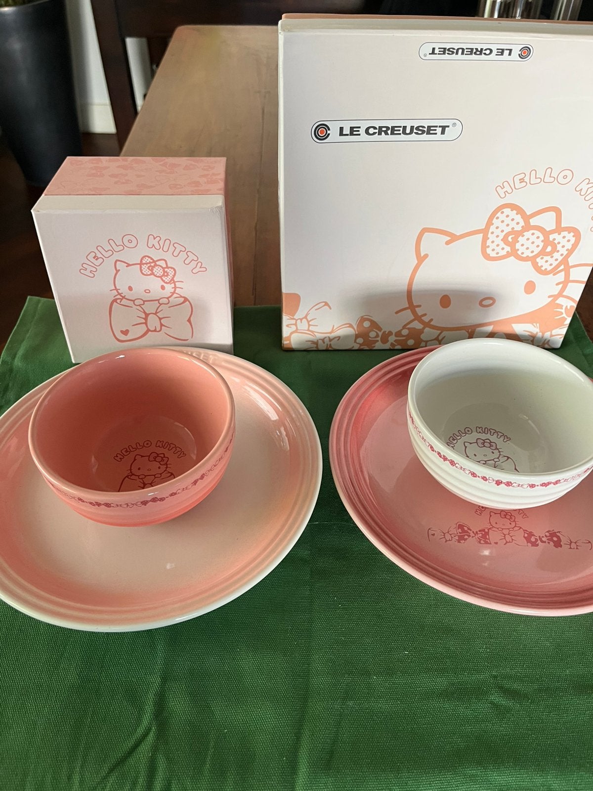 Le Creuset Hello Kitty borden, Overige merken, Keramiek, Nieuw, Ophalen of Verzenden