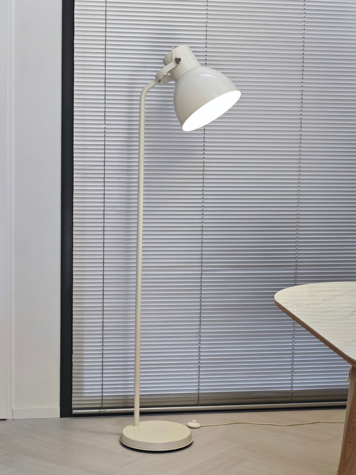 IKEA HEKTAR staande lamp / vloerlamp wit (183 cm) – incl. li, Ophalen, Zo goed als nieuw, 150 tot 200 cm