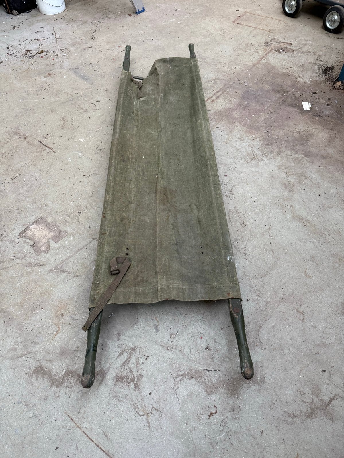Vintage Militair Brancard - Groen Canvas, Verzamelen, Ophalen, Overige soorten, Overige gebieden, Overige typen