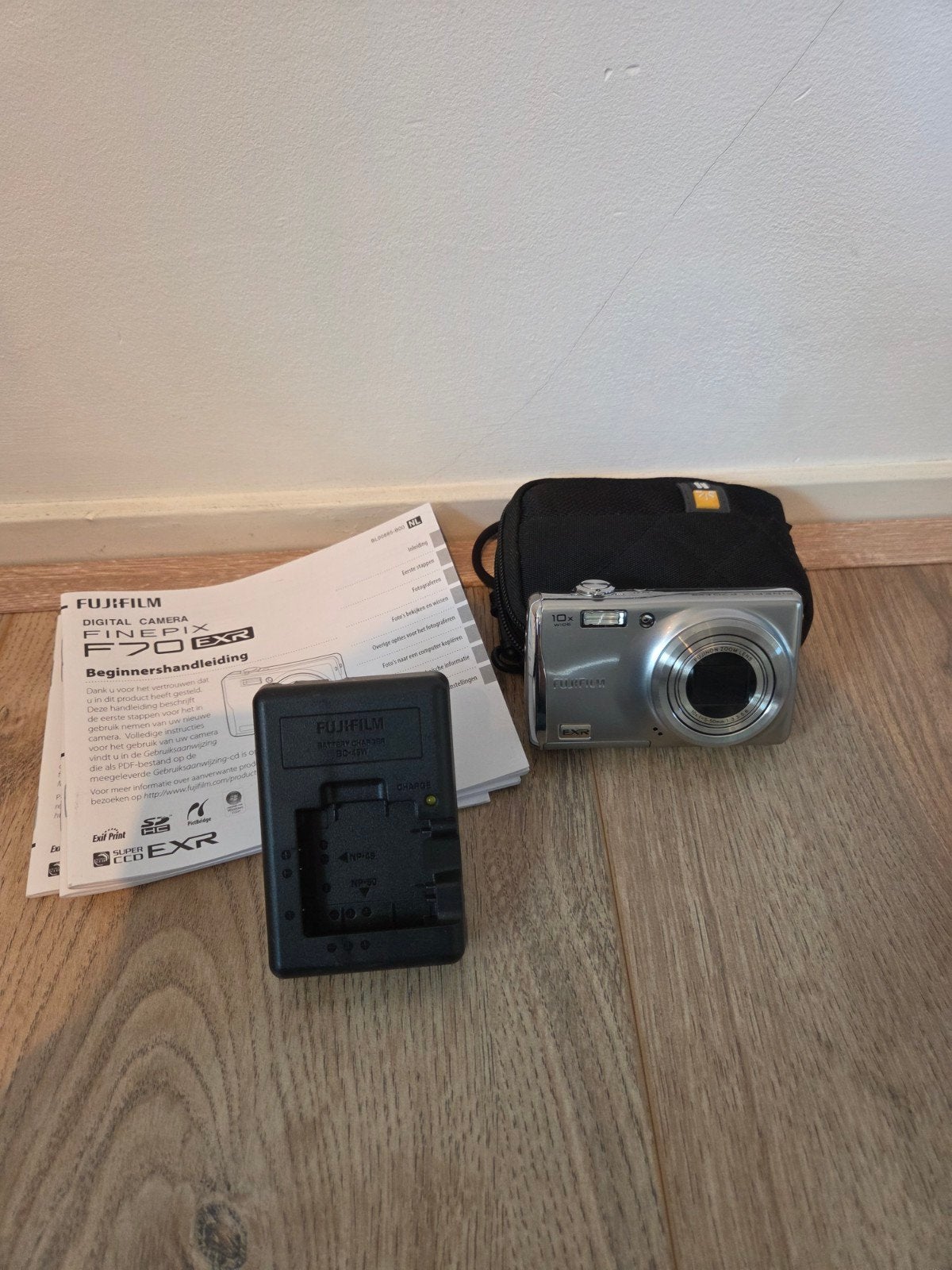 Fujifilm Finepix F70, Ingebouwde flitser, Gebruikt, Ophalen of Verzenden, Fujifilm