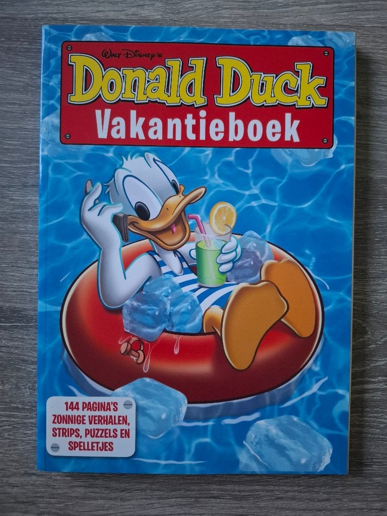 Donald Duck Vakantieboek 2011, Eén stripboek, Ophalen of Verzenden, Gelezen