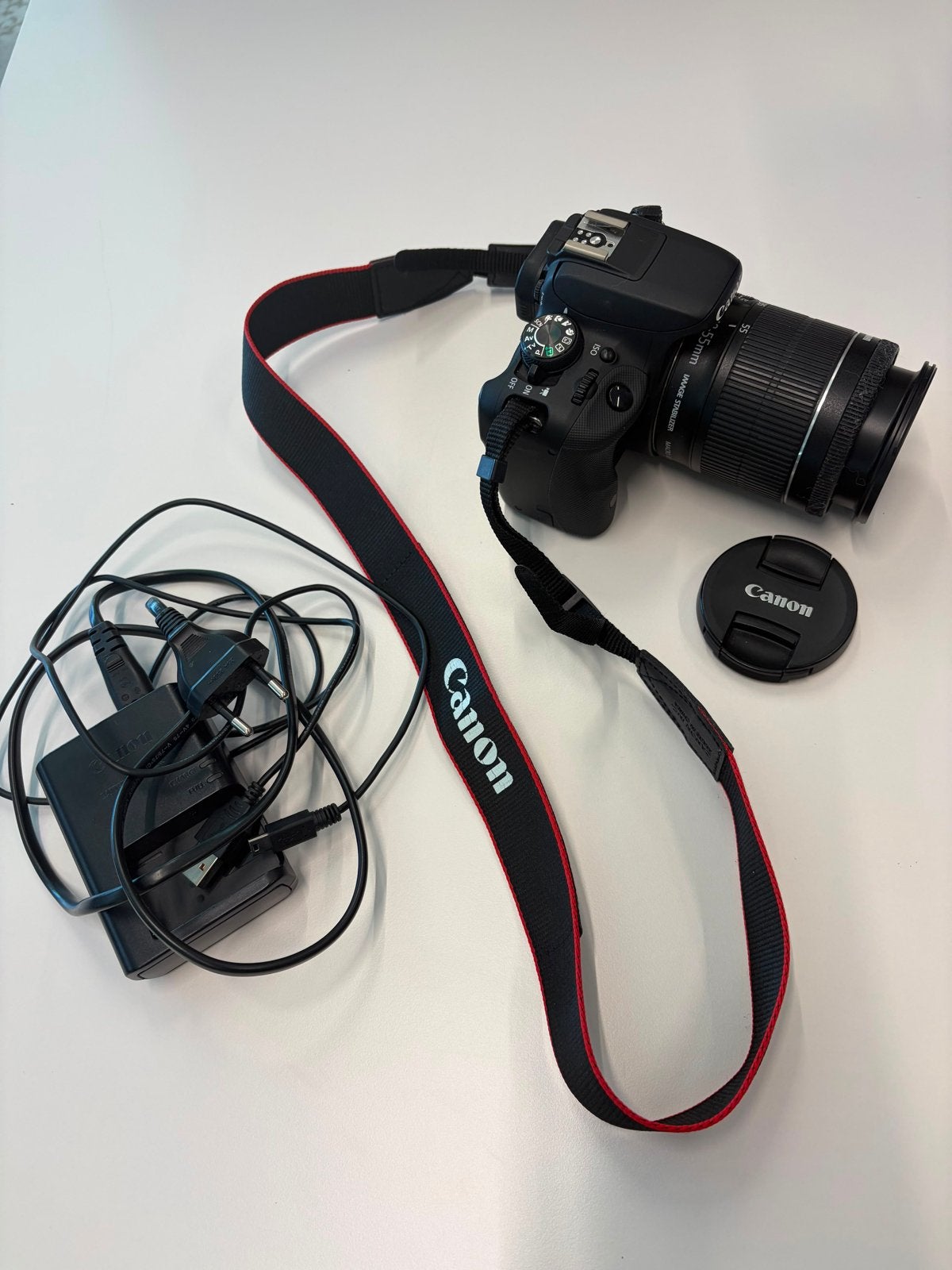 Canon EOS 100D spiegelreflexcamera met 18-55mm lens, Audio, Tv en Foto, Fotocamera's Digitaal, Ophalen, Spiegelreflex, Canon, Beeldstabilisatie