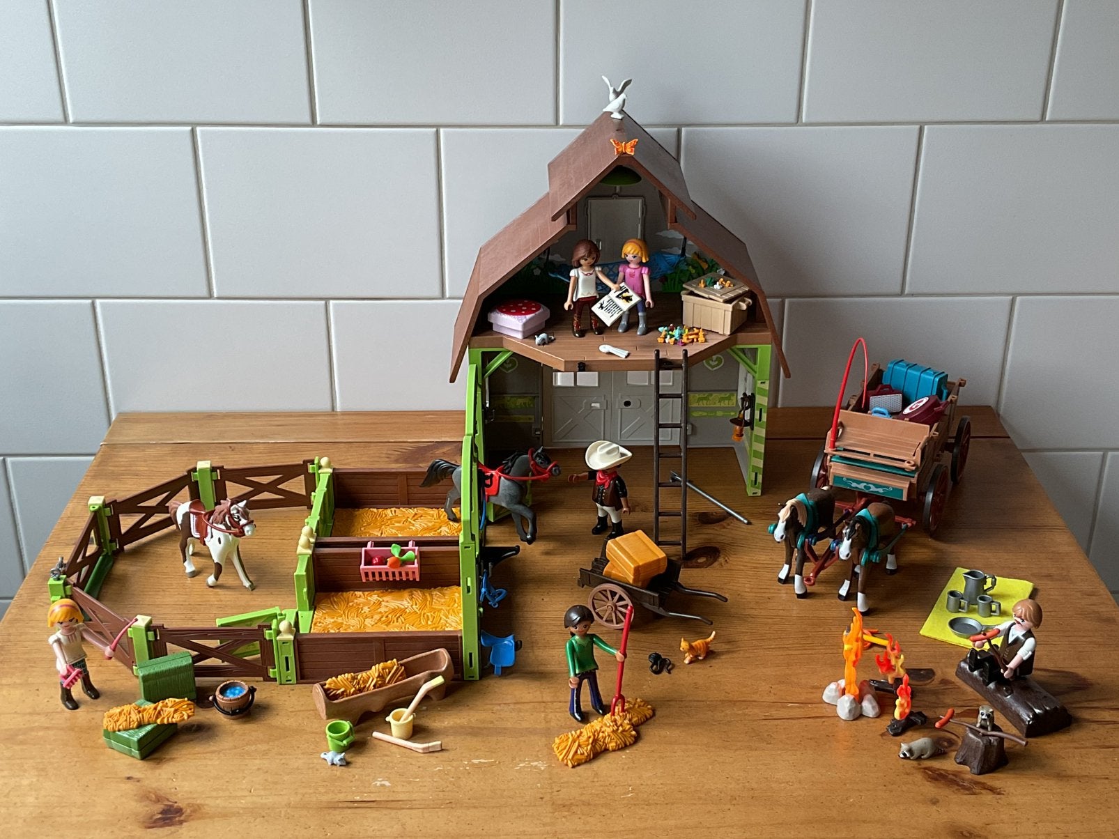 PLAYMOBIL UITGEBREIDE SPIRIT SCHUUR 🐎 🐎 SUPER LEUK !!
