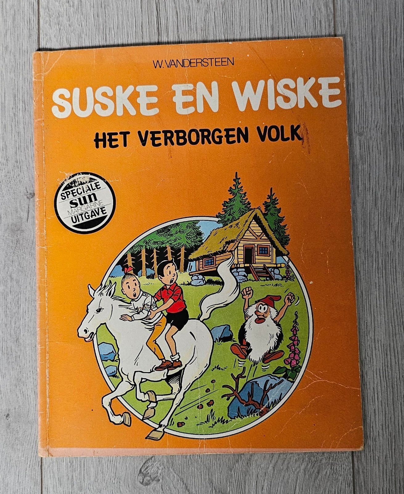 Suske en Wiske: Toffe Tiko & Het Verborgen Volk (1977), Meerdere stripboeken, Ophalen of Verzenden, Gelezen, Willy Vandersteen