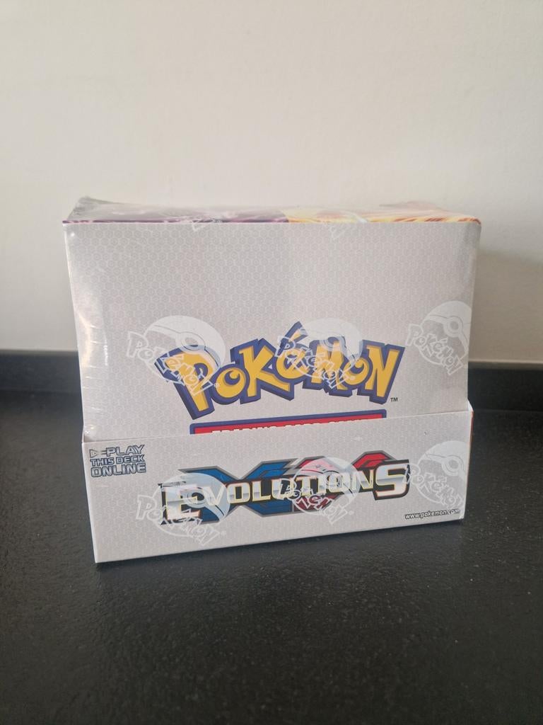 XY Evolutions sealed theme deck display. Pokémon TCG 2016, Ophalen of Verzenden, Zo goed als nieuw, Boosterbox, Foil