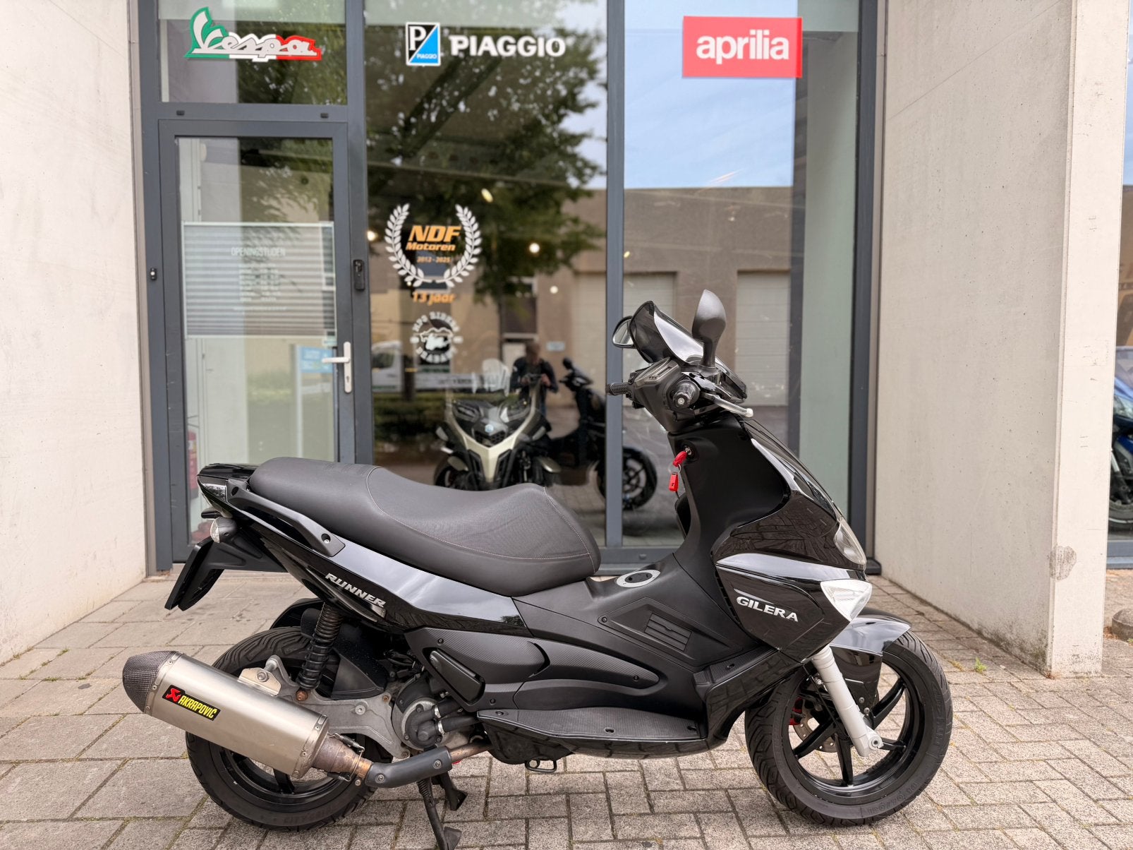 Gilera runner 200cc st akrapovic!!, Particulier, Scooter