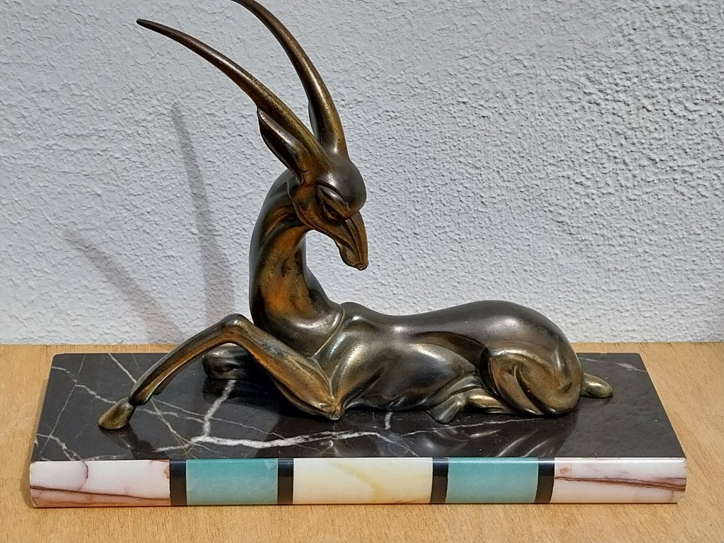 Art Deco gazelle antilope zamak op marmer jaren 30, Art deco, Gepatineerd, Ophalen of Verzenden, Zoogdier