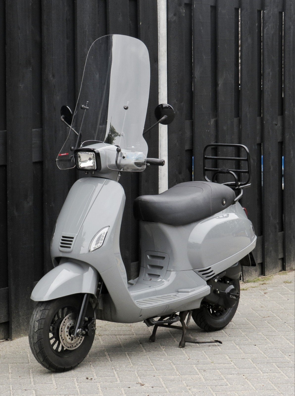Nette BTC Riva scooter, Gebruikt, Maximaal 45 km/u, Ophalen of Verzenden, Benzine