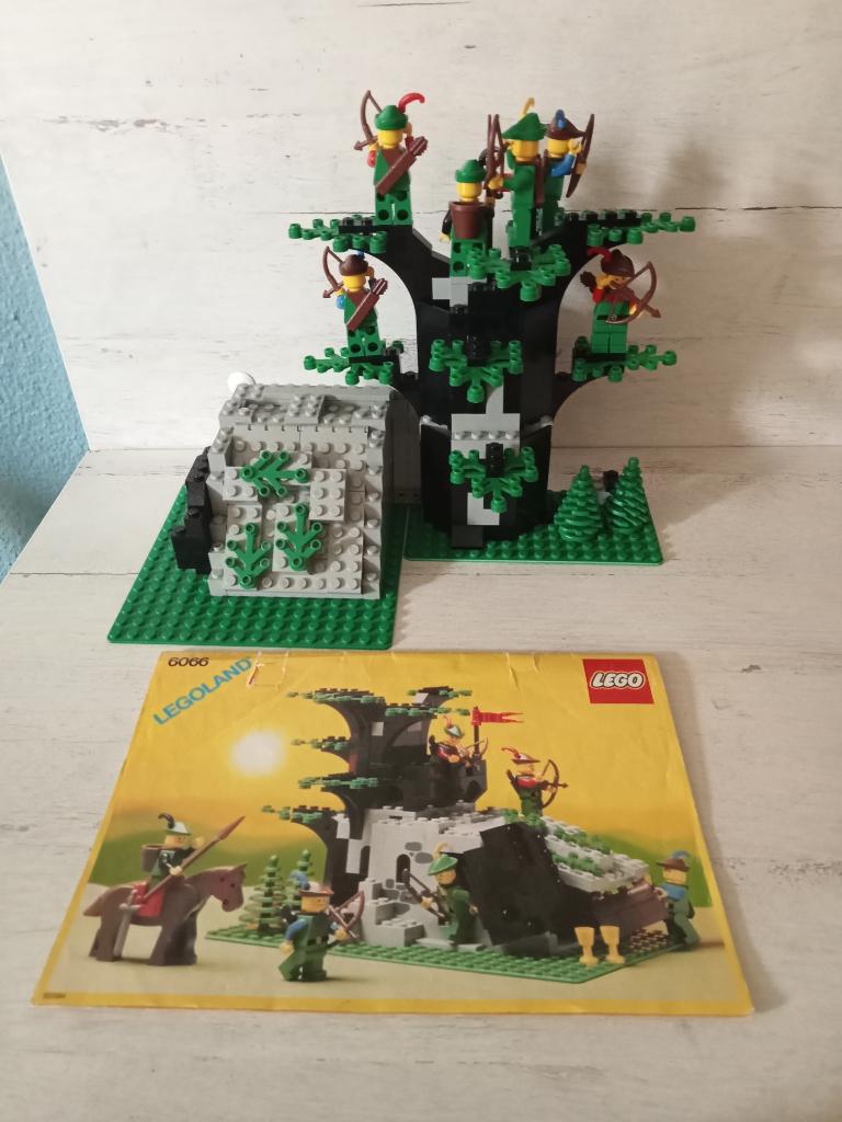 Lego Castle Forestman 6066 Camouflaged Outpost, Lego, Ophalen of Verzenden, Castle, Grondplaat