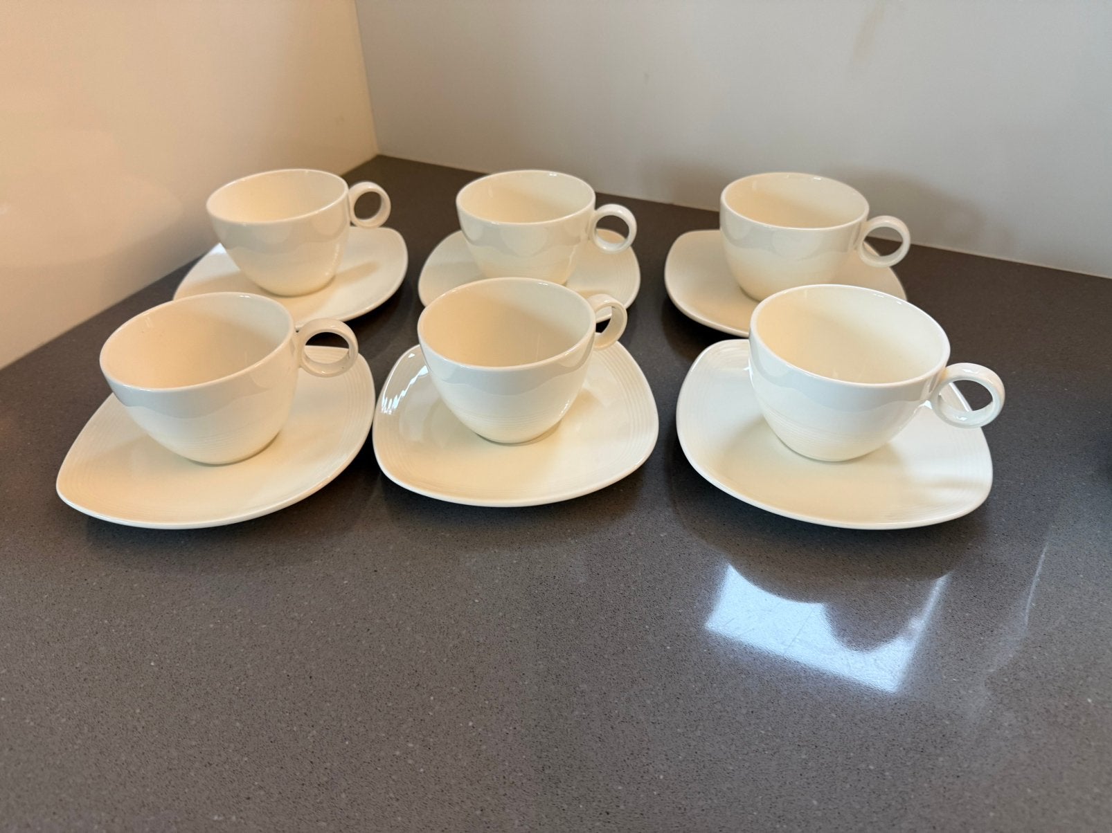 New linnen kop en schotel 6 stuks zgan, Huis en Inrichting, Keuken | Servies, Ophalen, Zo goed als nieuw, Overige stijlen, Kop(pen) en/of Schotel(s)