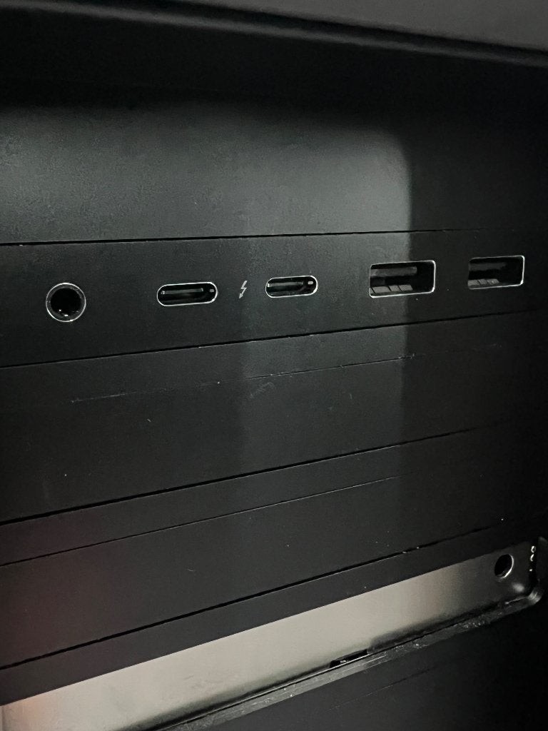 Foto 6 van Apple Mac Pro 2019 (7,1) 8-core, 96GB RAM, 18TB SSD opslag