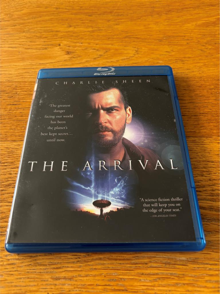 Blu-ray The Arrival - Charlie Sheen - N-NLO - Regio A, Cd's en Dvd's, Blu-ray, Ophalen of Verzenden, Gebruikt, Science Fiction en Fantasy