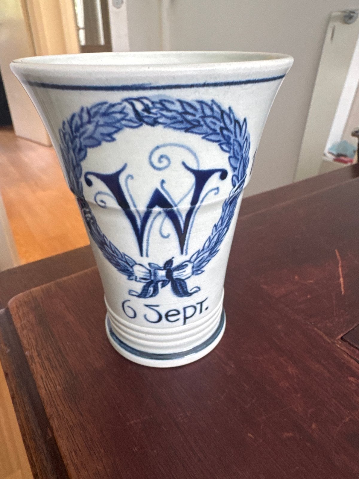 Antieke Delftse vaas 1898 met initialen 'W', Ophalen of Verzenden