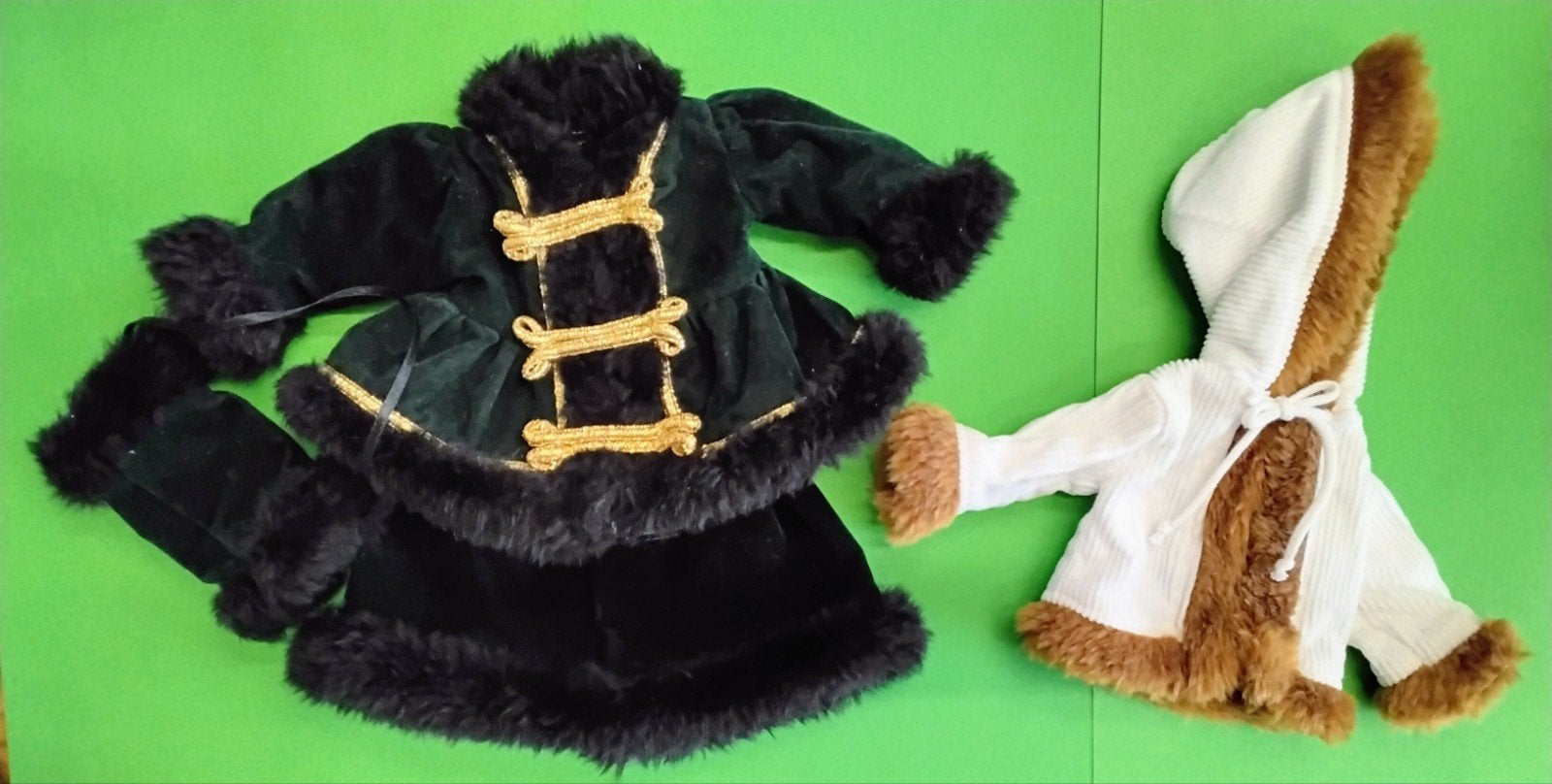 Vintage Poppenkleertjes Jasje Rok Moff/Jasje Ribfluweel Wit, Verzenden, Gebruikt, Kleertjes