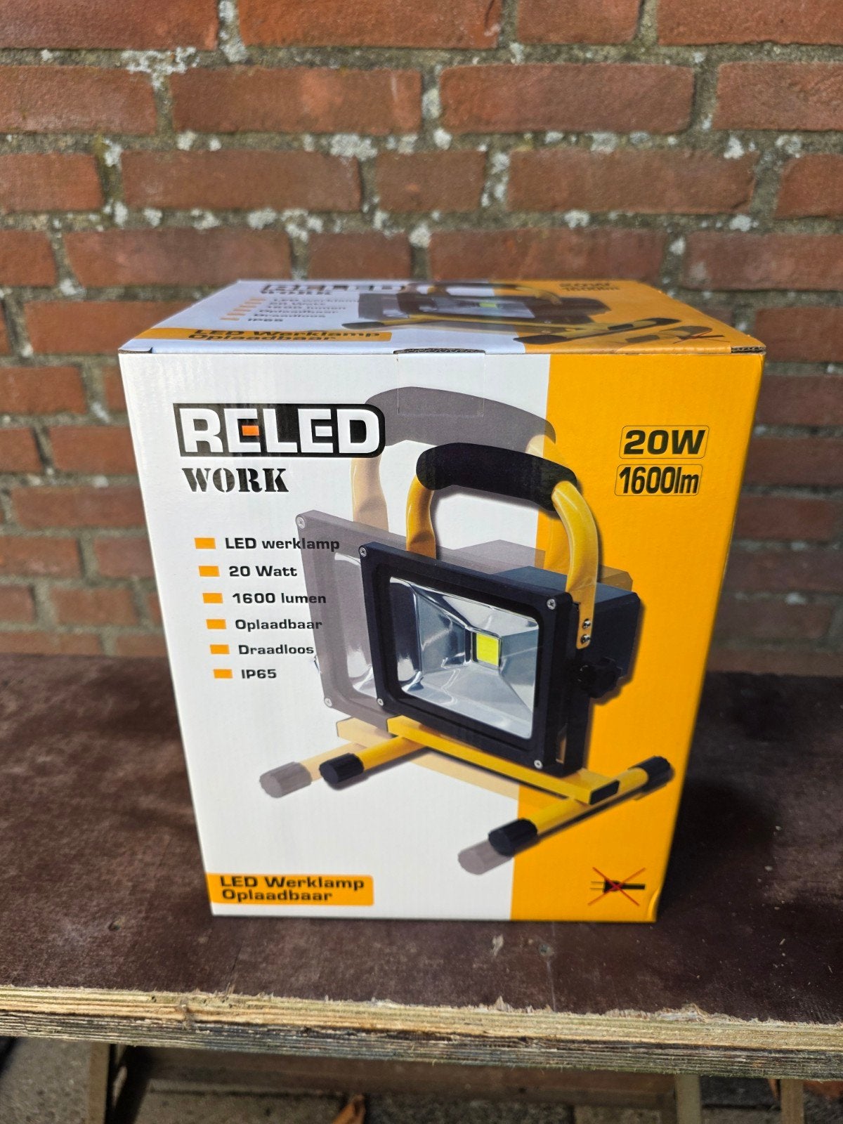 Reled werklamp 20 watt oplaadbaar, Doe-het-zelf en Verbouw, Bouwverlichting, Ophalen of Verzenden, Nieuw, Minder dan 50 watt, Lamp