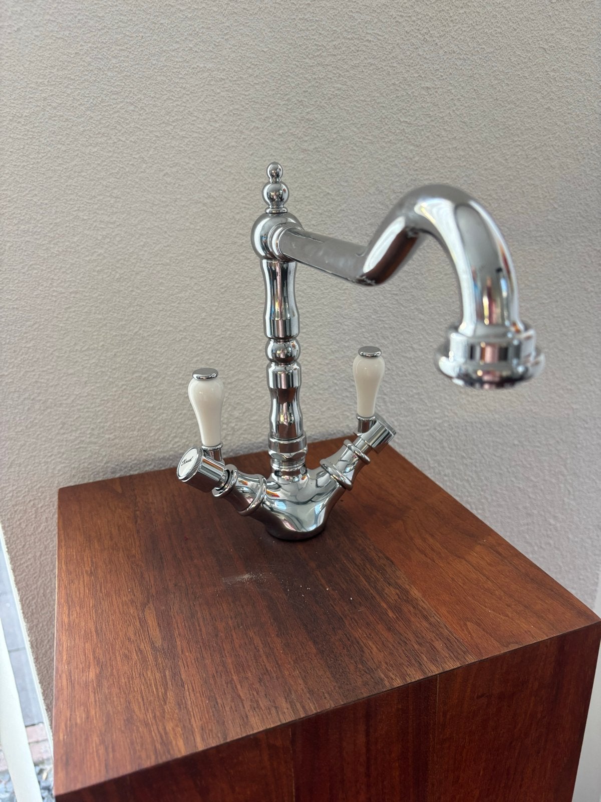 Vintage Chroom Kraan met porseleinen handvaten nieuw, Doe-het-zelf en Verbouw, Ophalen of Verzenden, Nieuw, Chroom, Kraan