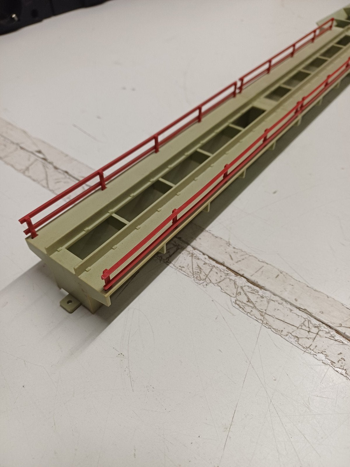 Fleischmann H0 6482 & 6483 losplaats voor onderlossers, Gebruikt, Gelijkstroom, Fleischmann, Brug, Tunnel of Gebouw